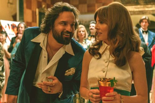 Minx S.2 - Ophelia Lovibond and Jake Johnson